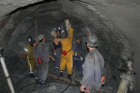 西乡塘工程爆破中的危险因素分析以及应对工程爆破危险的措施